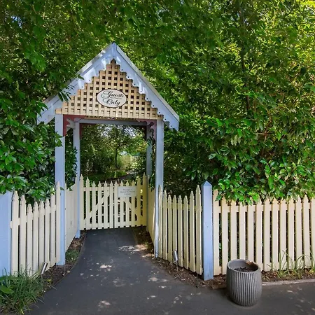 Kookaburra Cottage Gembrook Exterior photo